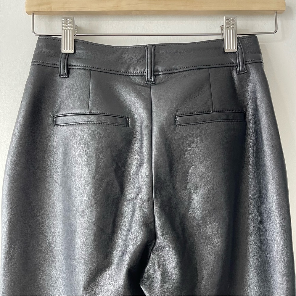 āSOLDā Aritzia Babaton Command Cropped Pant Black Vegan Leather pants size 00 - Picture 5 of 11